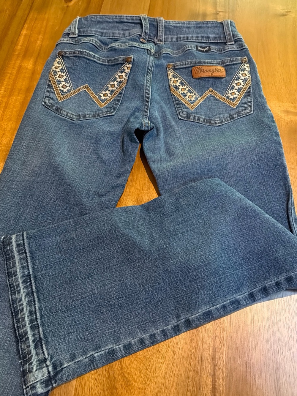 Wrangler Premium Patch Women’s Bootcut Jeans Embellished Pocket Stitching 26x30